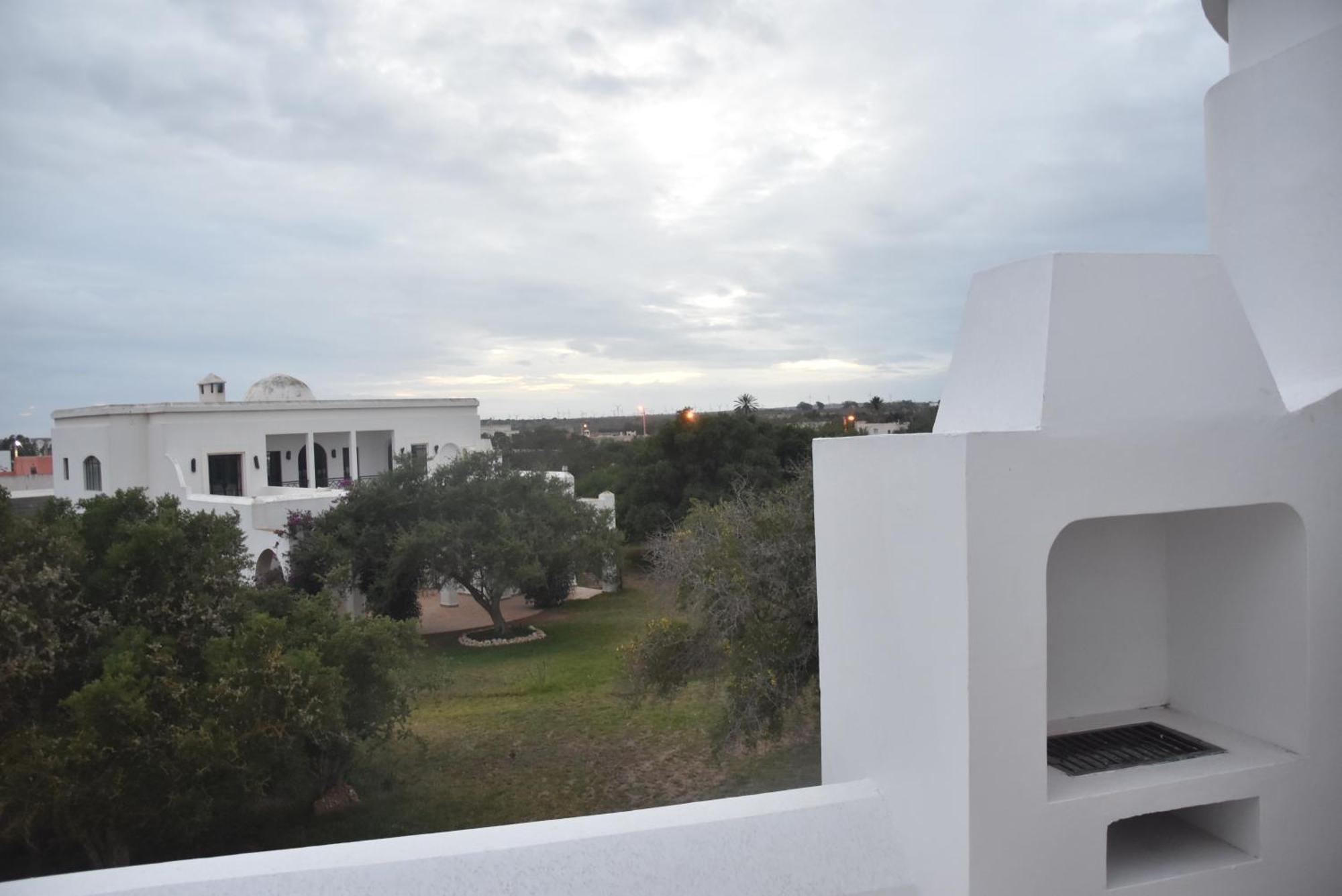Domaine De L'Arganeraie Hotel Ghazoua Bagian luar foto