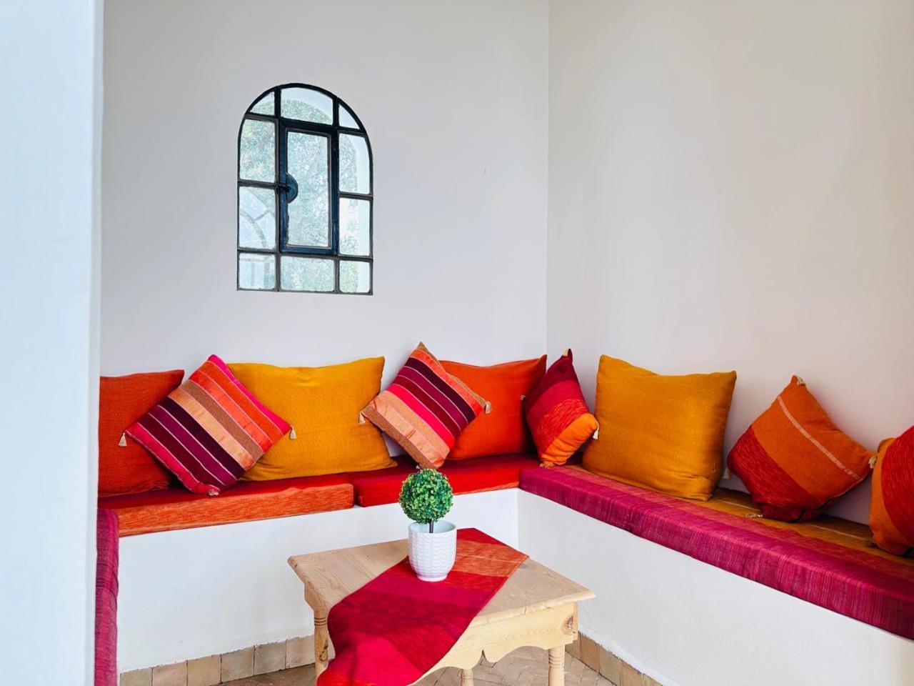 Domaine De L'Arganeraie Hotel Ghazoua Bagian luar foto